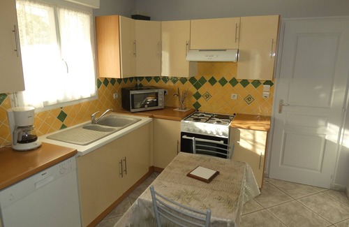 Saujon House | Recently Built 2-Bedroom House with Large Yard Near Royan