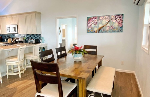 Flag Hill House | Recently Built! - 3 Bed/3 Bath House with Amazing View & Large Private Deck