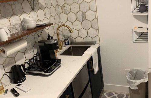 West Colfax Apartment | Recently built, private entrance apartment 4 blocks from Sloan Lake
