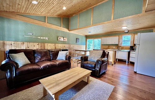Baldwin Cabin | RECENTLY CONSTRUCTED, LITTLE O CABIN CLOSE TO BALDWIN-WOLF LAKE