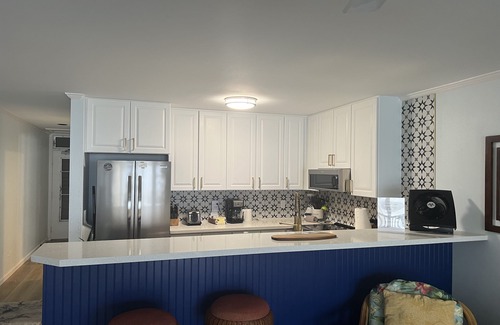 Wailua House Lots Condo | Recently Fully Renovated-Oceanfront, Top floor, Million Dollar View, Sleeps - 2