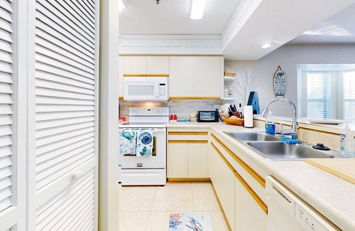 Bouchelles Island Condo | Recently Remodeled 3-Bed, 2-Bath Ground Floor Unit at Bouchelle Island
