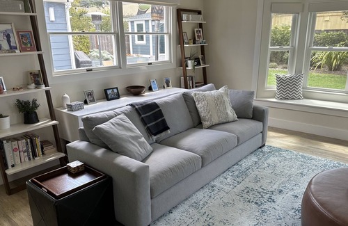 Tiburon House | Recently Remodeled 4 Bedroom, Single-level House, Walk to Stores & Trails