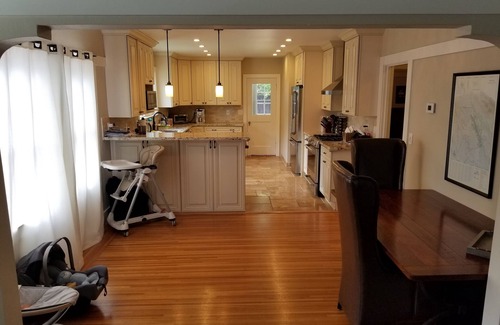 West Atherton House | Recently remodeled bungalow home within blocks of downtown Menlo Park