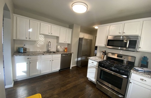 Ferndale House | Recently remodeled, comfy two bedroom house sleeps four, plus office.