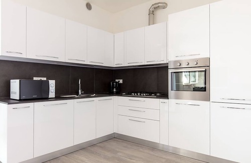 Torri del Benaco Apartment | Recently renovated apartment, modern and elegant, with lake view!