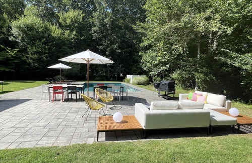 Hay Beach House | Recently Renovated Mid-Century Modern House in Shelter Island