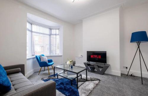 North Bitchburn House | Recently renovated stylish home parking Pass the Keys