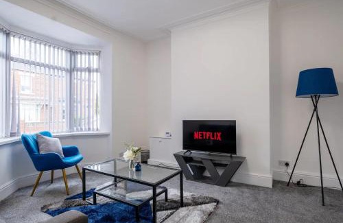 North Bitchburn House | Recently renovated stylish home parking Pass the Keys