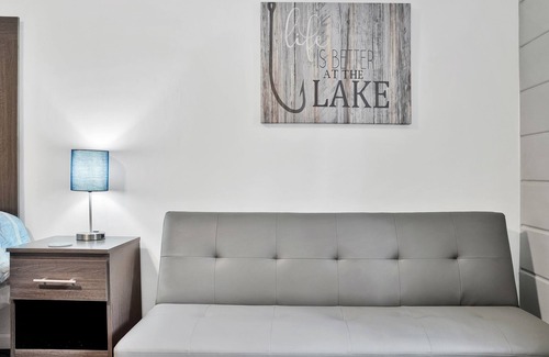 Houghton Lake House | Recently Renovated Motel Room #1 in Houghton Lake