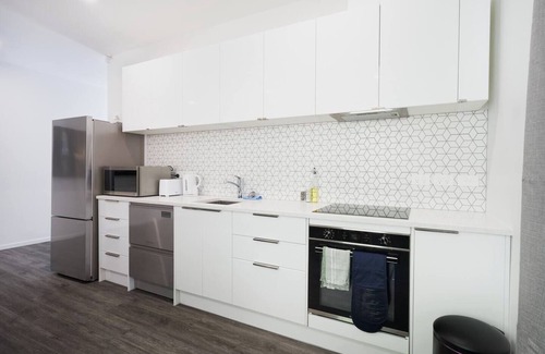 Dunedin City Centre Apartment | Recently Renovated Central Apartment