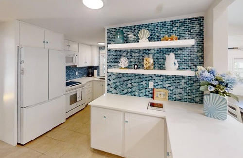 Bass River House | Recently updated cottage walk to activities and 1 mile to beach!