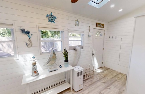 Bass River House | Recently updated cottage walk to activities and 1 mile to beach!