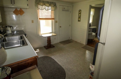 Crumpler Cabin | Recharge in the High Country - WiFi, Comfort & Mtn Serenity @ Country Classic