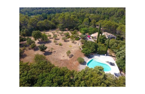 Salernes Cottage | Recharge your batteries at "Les Oliviers" gîte, 3*, air-conditionned, with pool