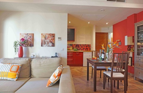 Pinares de San Anton Apartment | Recharge your Batteries in Malaga-La Yuca