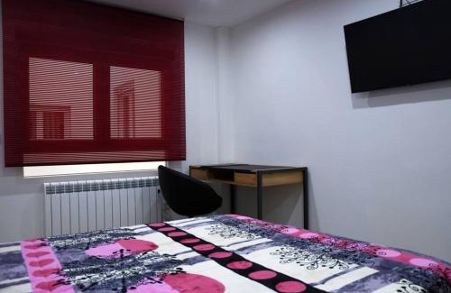 San Lazaro y Otero Apartment | RECOMENDADO Wifi 12 min ayto 4 habs dobles PARKING