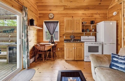 LaBelle Cabin | Reconnect and Unwind at this cozy 2 bedroom cabin on the Lake.
