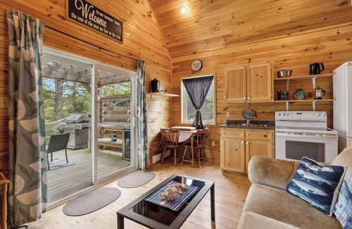 LaBelle Cabin | Reconnect and Unwind at this cozy 2 bedroom cabin on the Lake.