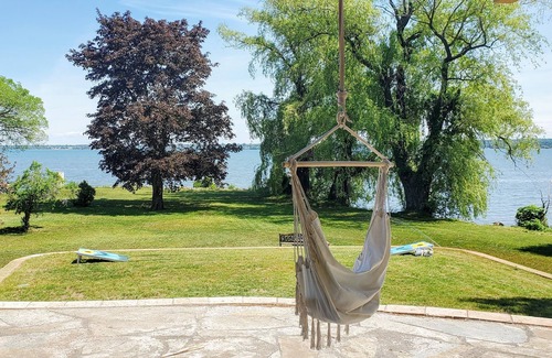 Ashland House | Reconnect with family & friends while enjoying panoramic views of Lake Superior