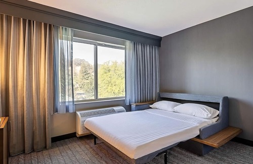 San Ramon Hotel | Recreate Sensational Memories! Fireplace! Close to Danville South Park