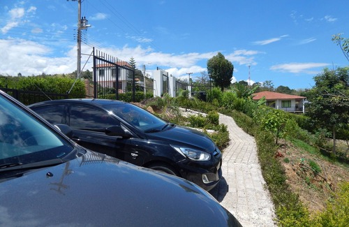 Fusagasuga Cottage | Recreation house in temperate climate condominium. Country