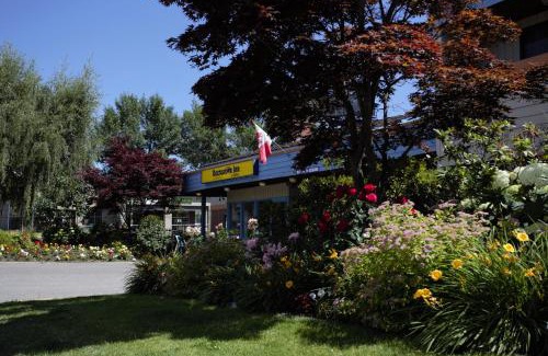Central Okanagan Hotel | Recreation Inn and Suites Kelowna