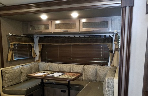 Cottage Grove House | Recreational Vehicle