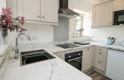 Felton Cottage | RECTORY COTTAGE, pet friendly, with a garden in West Felton