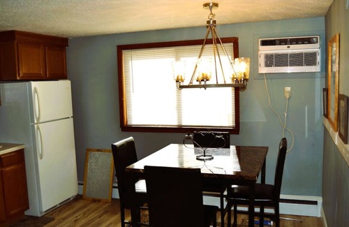 Grand Forks Apartment | Red 3: A Cozy Two-bedroom Apartment