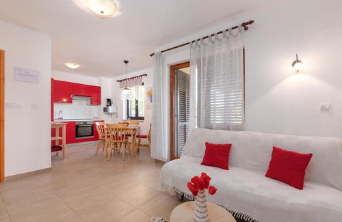 Flengi Apartment | Red Apartment