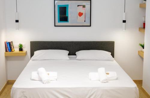 Kastoria Apartment | Red apple