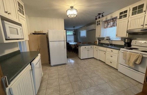 Red Bay Cottage | Red Bay Bruce Peninsula - the perfect Lake Huron getaway & all season retreat!