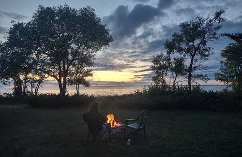 Beltrami County Cabin | Red Bear Beach Front Log Cabin and Guided Snobear Rental