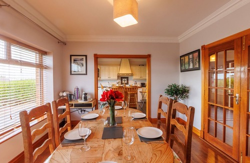 Rosses Point House | Red Brick House Rosses Point - Panoramic Sea Views