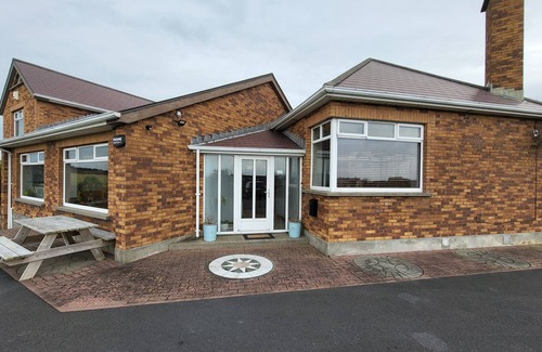 Rosses Point House | Red Brick House Rosses Point - Panoramic Sea Views