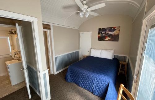 Ronks Hotel | Red Caboose Motel & Restaurant