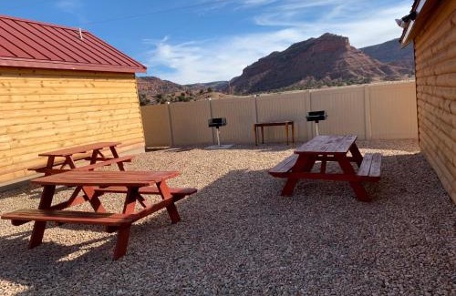 Kanab Cabin | Red Canyon Cabins