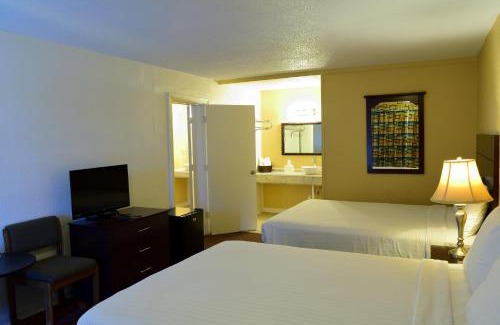 Gold Rock Hotel | Red Carpet Inn Battleboro