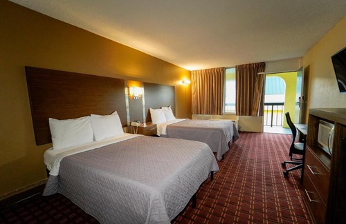 Kinston Hotel | Red Carpet Inn Kinston