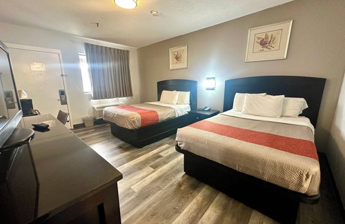Norwalk Hotel | Red Carpet Inn Norwalk