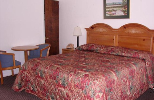 Morgantown Hotel | Red Carpet Inn & Suites Morgantown