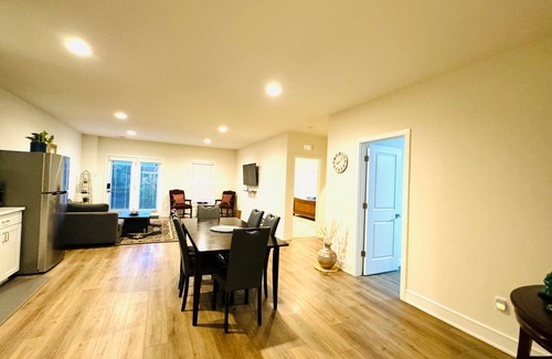 Aldie Villa | Red Cherry Oasis - Charming 2 bedroom villa with AC, WiFi in serene Aldie