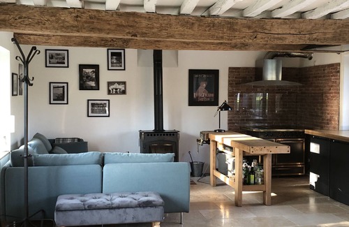 Gueutteville-les-Gres Cottage | RED COTTAGE 4* & BILIARD 5mn from Sea