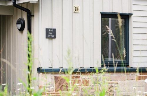 Alvie House | Red Deer Lodge