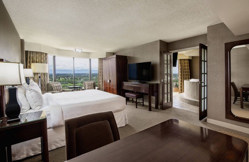 Red Deer Hotel | Red Deer Resort & Casino