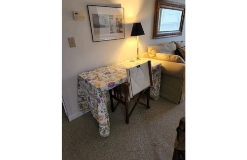 Manchester Other | Red Dog Farm South Oak - 2 bedroom barn apartment.