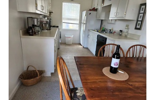 Manchester Other | Red Dog Farm South Oak - 2 bedroom barn apartment.
