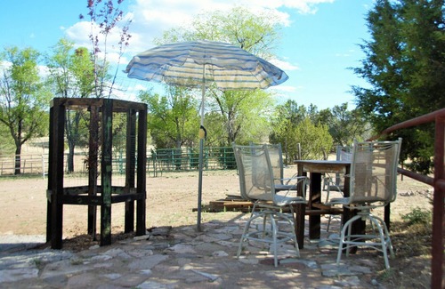 Catron County Cabin | Red Door Cabin In Cruzville