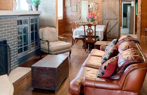 Waco House | Red Door Cottage